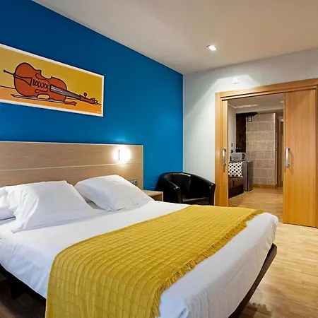 Guest house Casual Arriaga Bilbao 2*